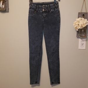 High waisted jeans